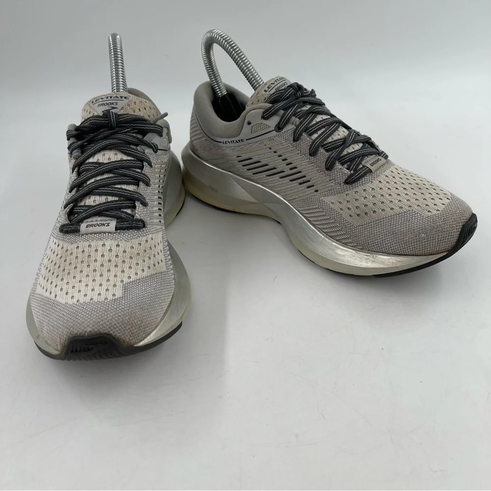 Brooks Women’s Levitate Silver Grey Running Shoes - Size 6 - Picture 6 of 11